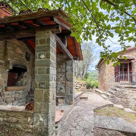 3 Bedroom Awesome In * Loro Ciuffenna